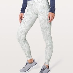 Lululemon white speed up leggings
